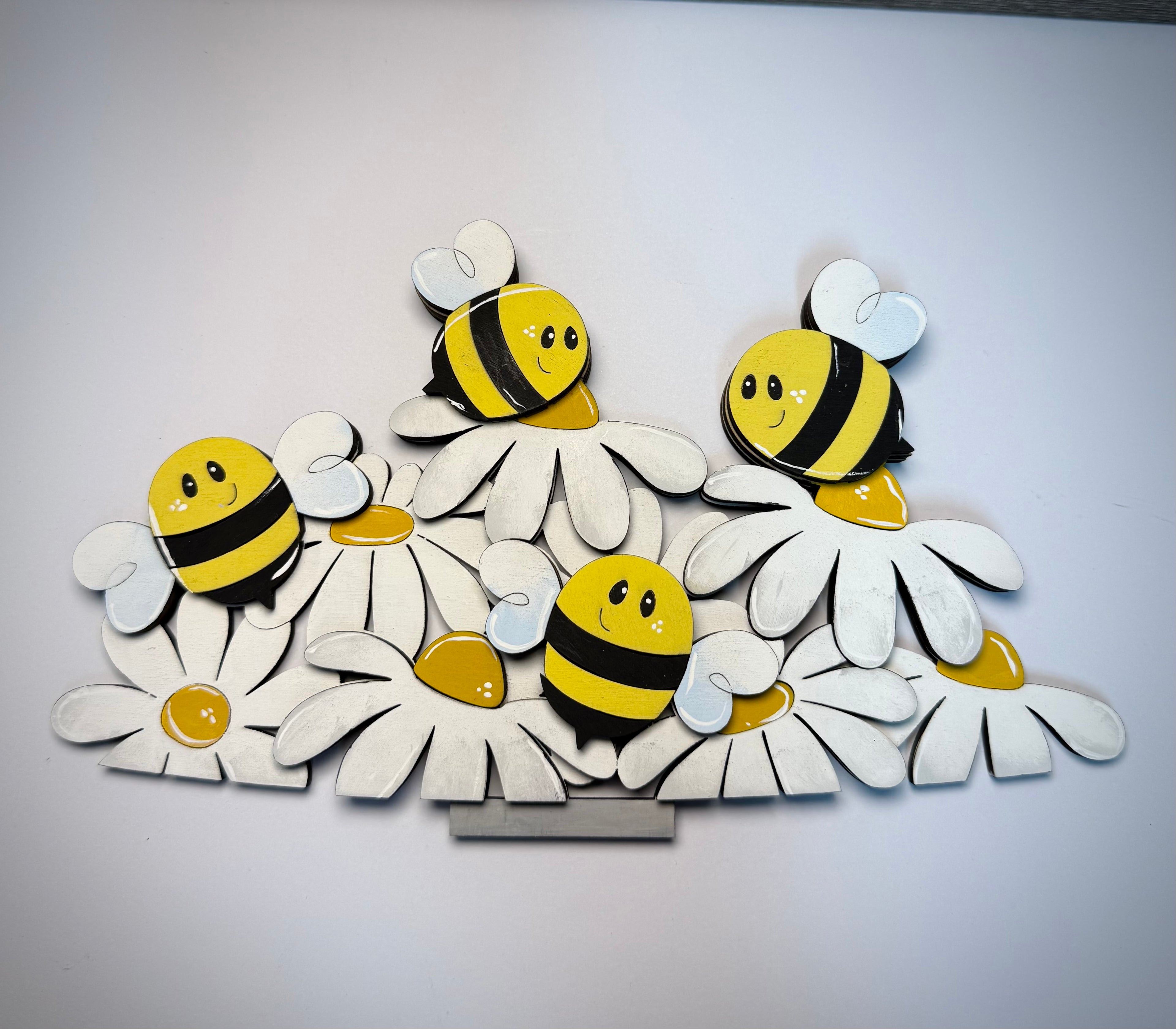 Daisies & Bees Basket Topper-Large