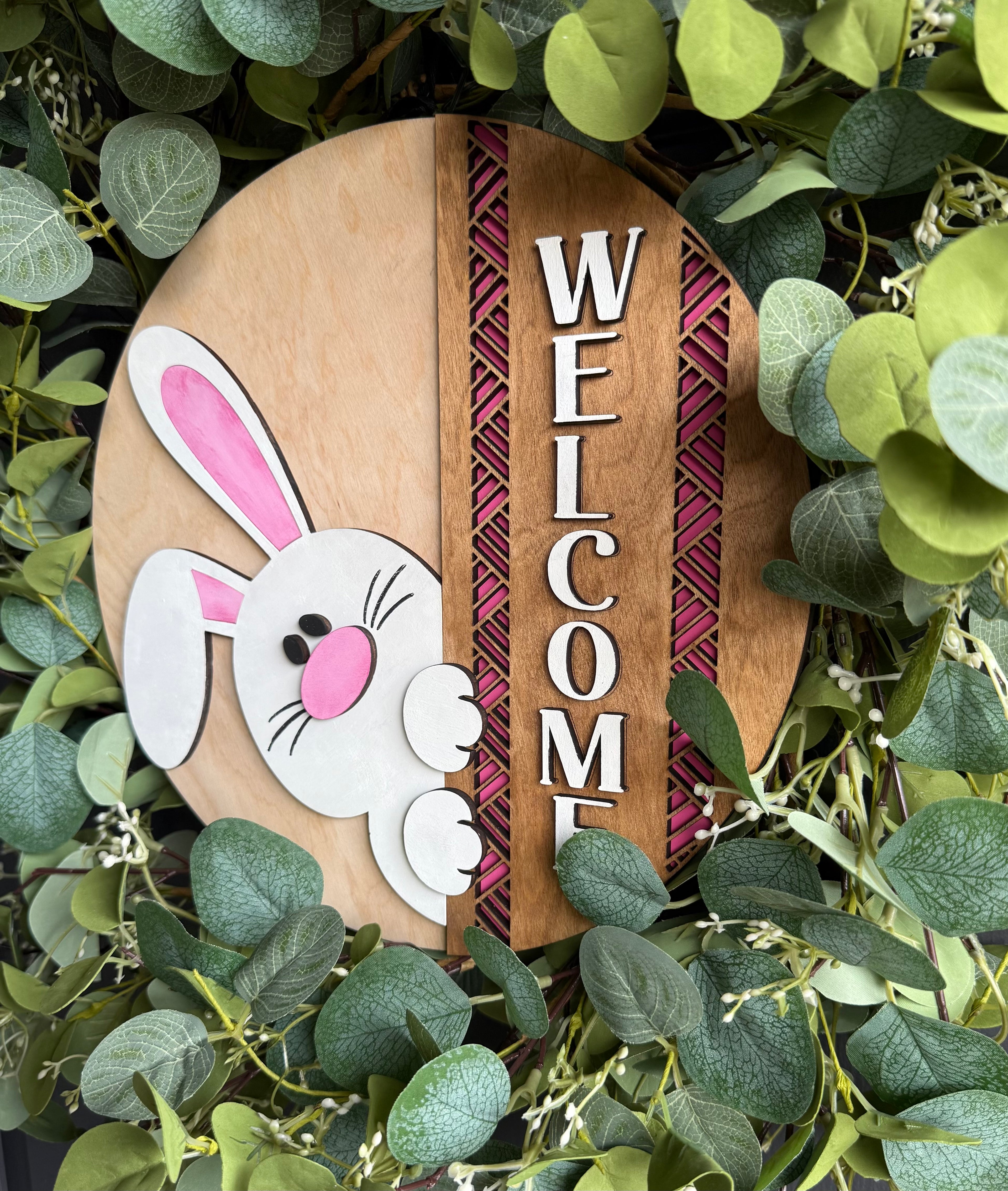 Peeking Bunny Welcome Round